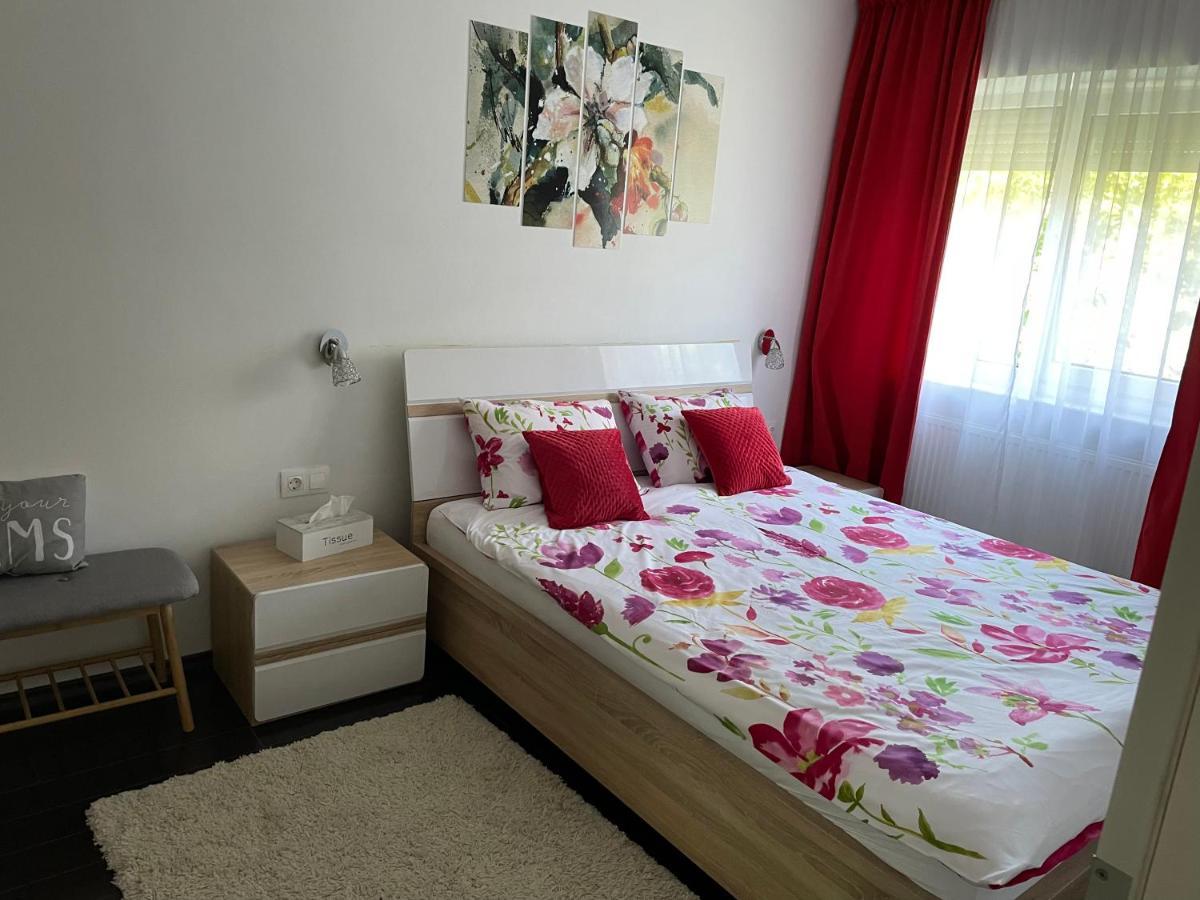 A3M Apartment Deva Bagian luar foto